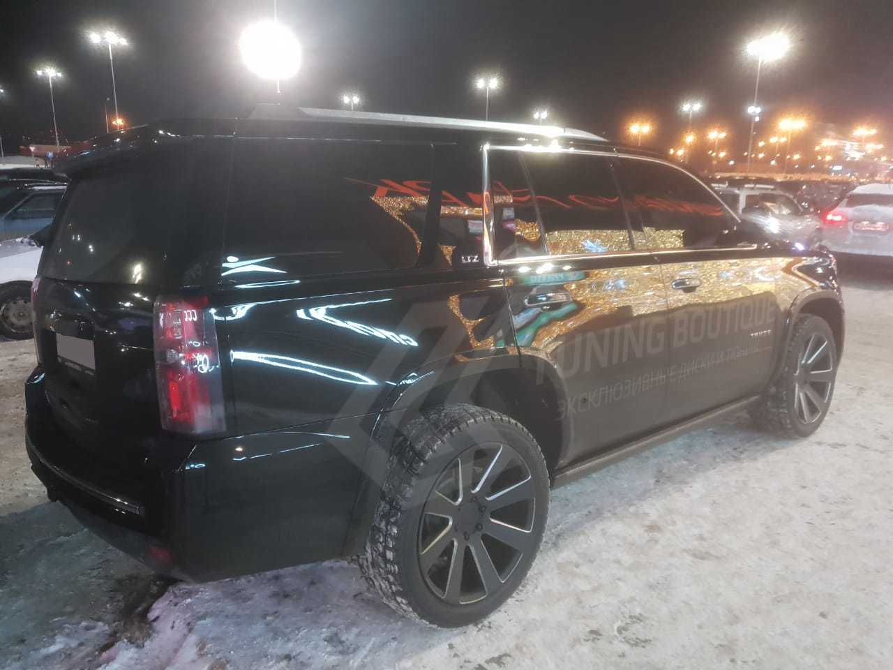 Chevrolet Tahoe на 22" дисках DUB 8-Ball  фото 3